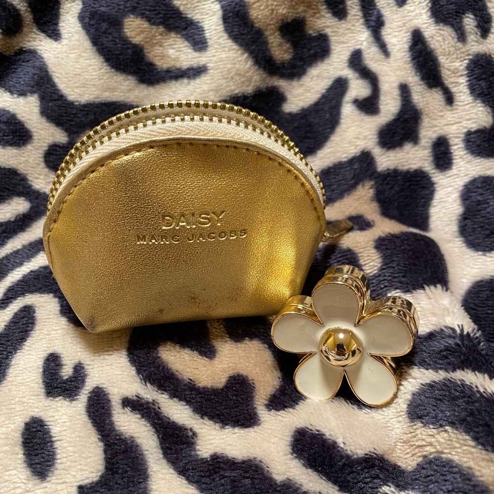 Marc Jacobs Lip Balm Ring